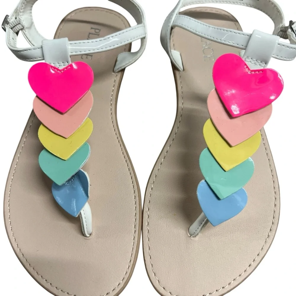 The Children’s Place Sz 4 White Rainbow Heart Sandals
